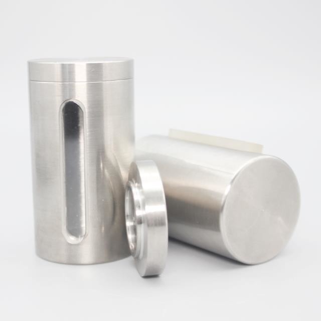 Tungsten shielded container for vial transport  Tungsten syringe shield
